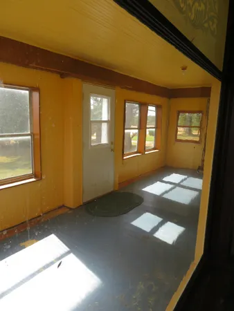a view of livingroom with windows