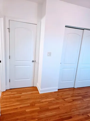 $1,800 | 2544 West Hollywood Avenue, Unit 1, Chicago, IL 60659