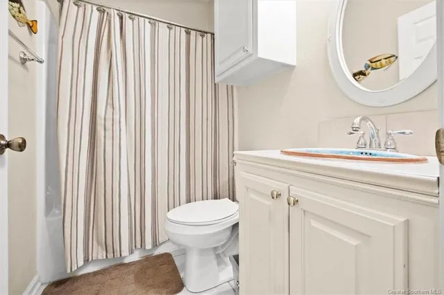 $285,000 | 122 Bank Street, Lake Charles, LA 70607