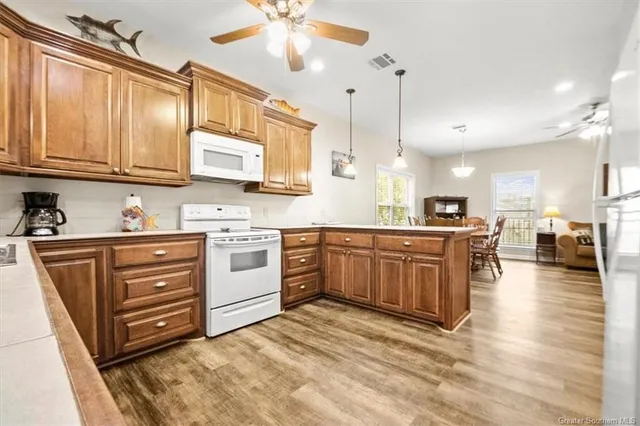 $285,000 | 122 Bank Street, Lake Charles, LA 70607