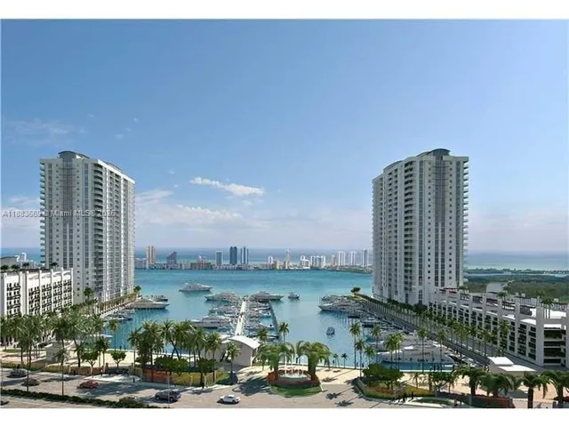 $335,000 | 17211 Biscayne Boulevard, Unit 93, North Miami Beach, FL 33160