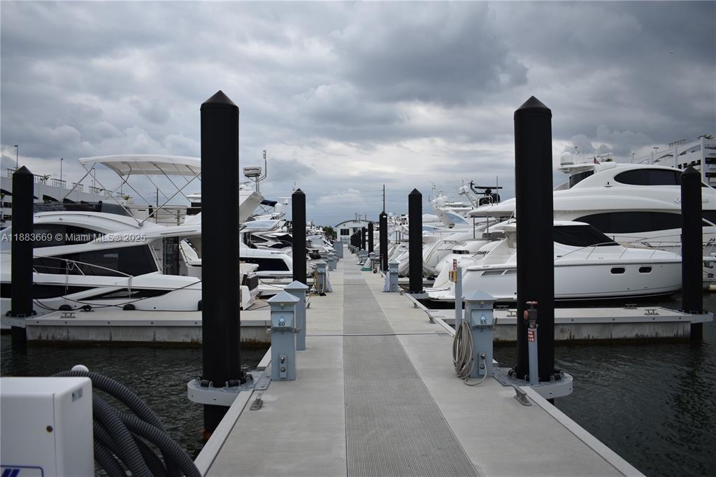 17211 Biscayne Boulevard, Unit 93 North Miami Beach, FL 33160 - Photo 6 of 11