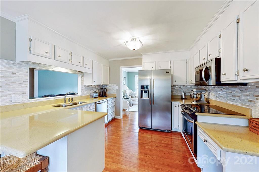 1782 Williams Road Fort Mill, SC 29715 - Photo 8 of 47 Gallery Image 8