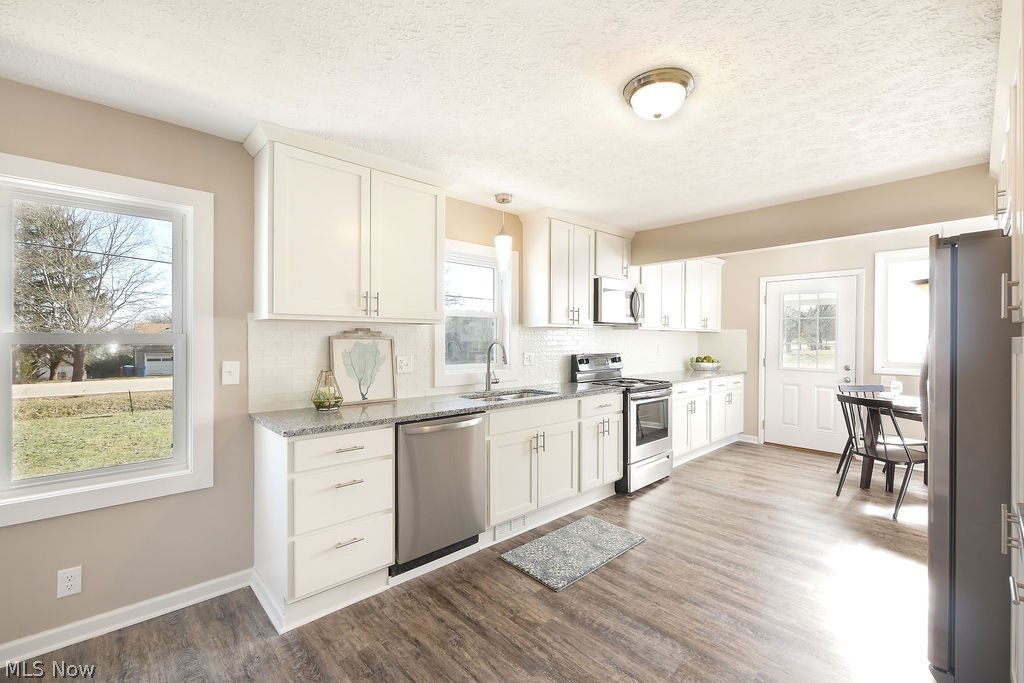 2084 Jacoby Road Akron, OH 44321 - Photo 15 of 34