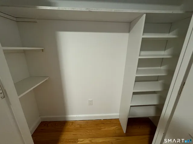 $2,100 | 11 Maple Street, Unit 2, Trumbull, CT 06611