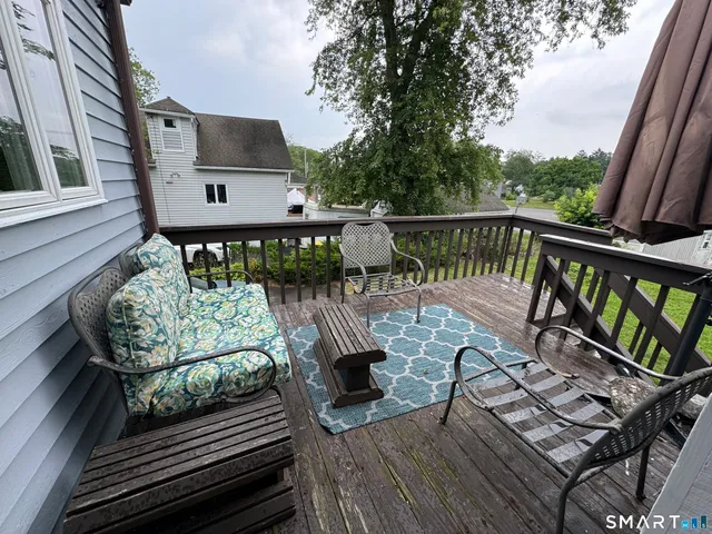 $2,100 | 11 Maple Street, Unit 2, Trumbull, CT 06611