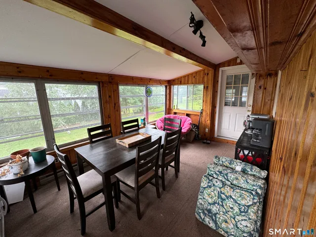 $2,100 | 11 Maple Street, Unit 2, Trumbull, CT 06611