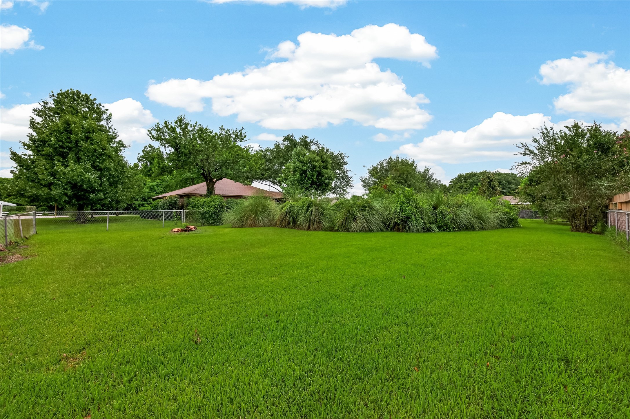 605 Julie Lane Highlands, TX 77562 - Photo 37 of 38