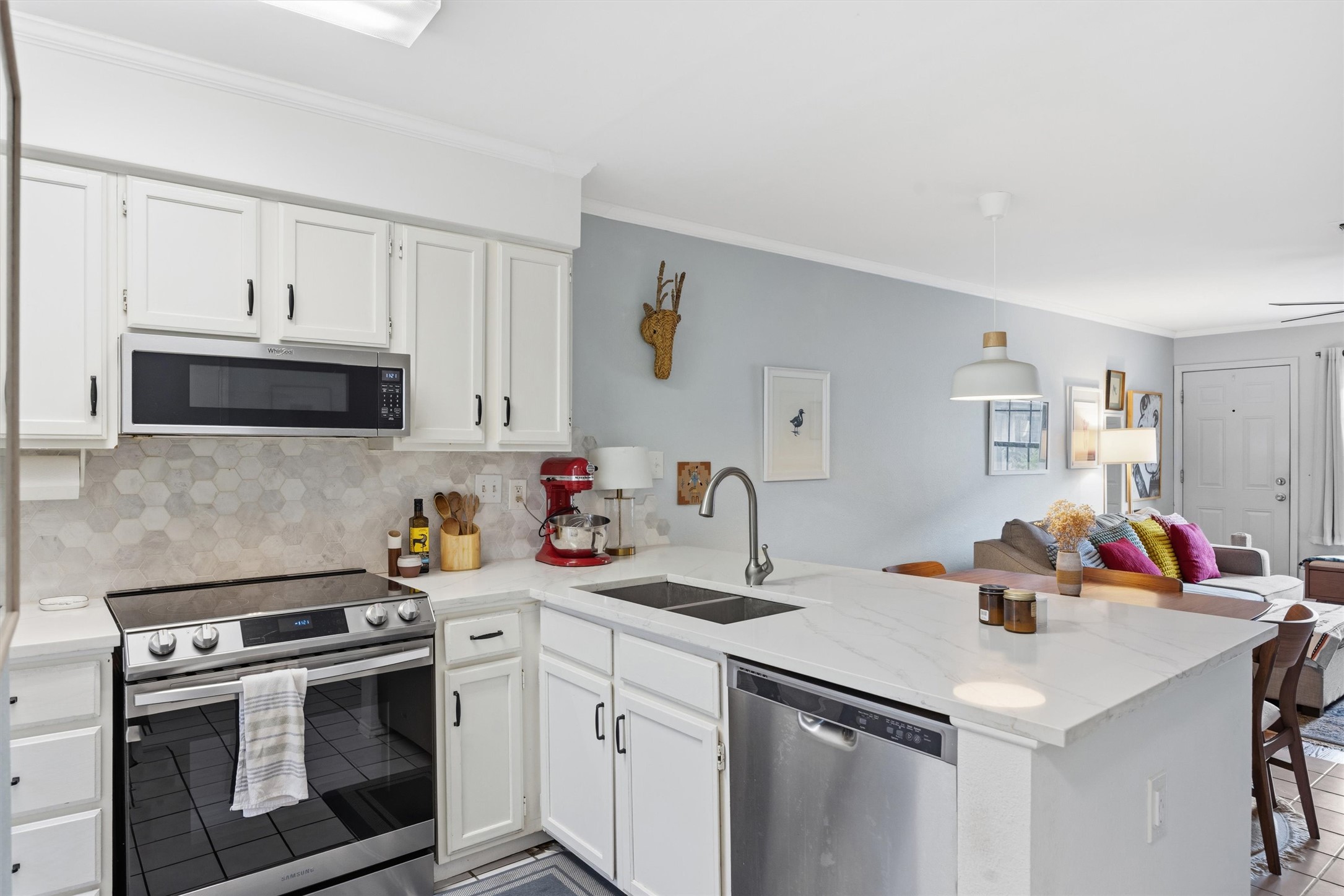 2215 Post Road, Unit 1018 Austin, TX 78704 - Photo 8 of 25