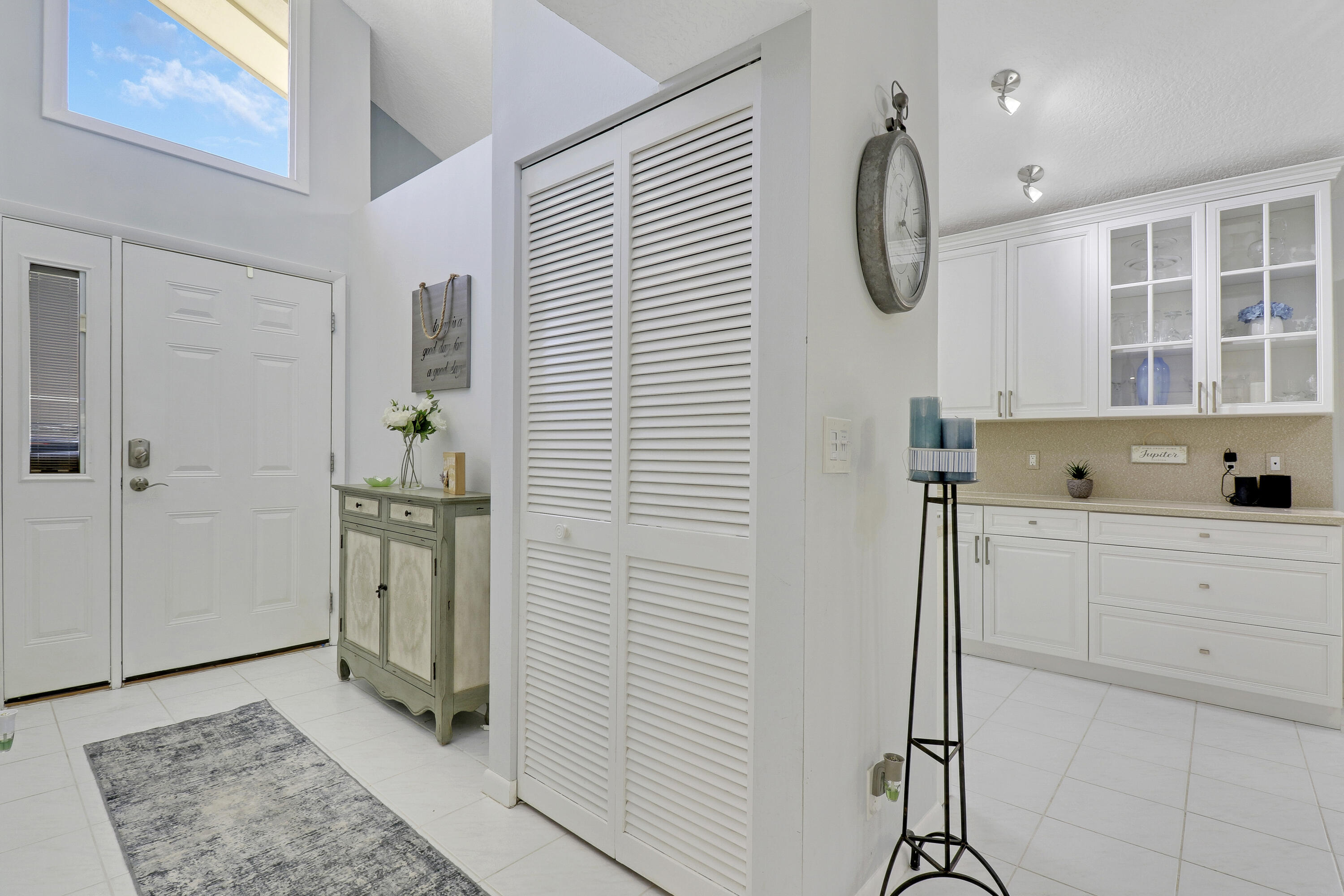 271 Maplecrest Circle Jupiter, FL 33458 - Photo 2 of 38 Entry