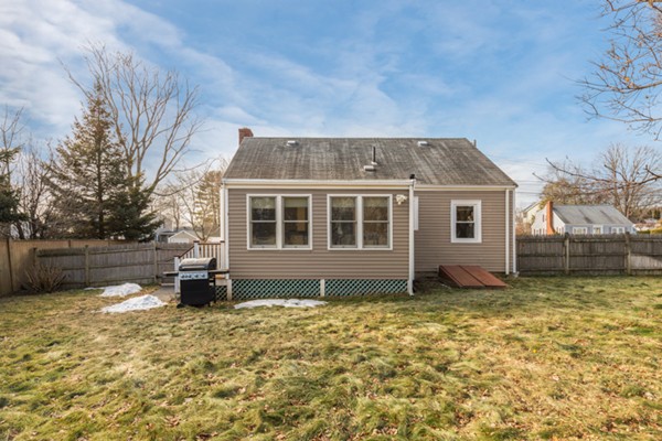 14 Bonad Road Stoneham, MA 02180 - Photo 30 of 30 Gallery Image 30