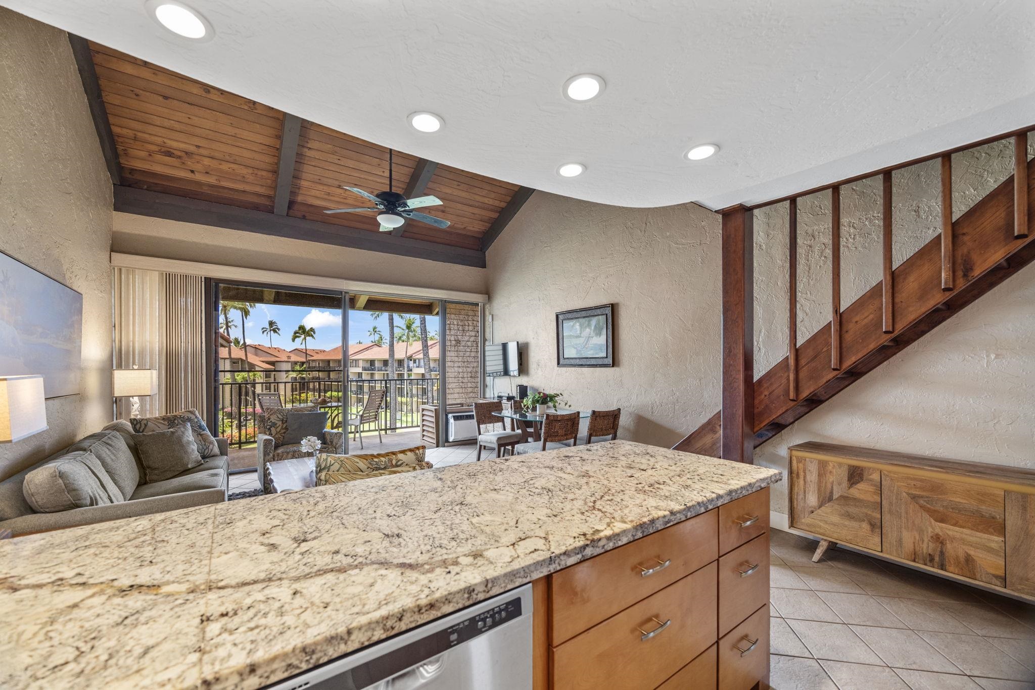 3543 Lower Honoapiilani Road, Unit D401 Lahaina, HI 96761 - Photo 10 of 37