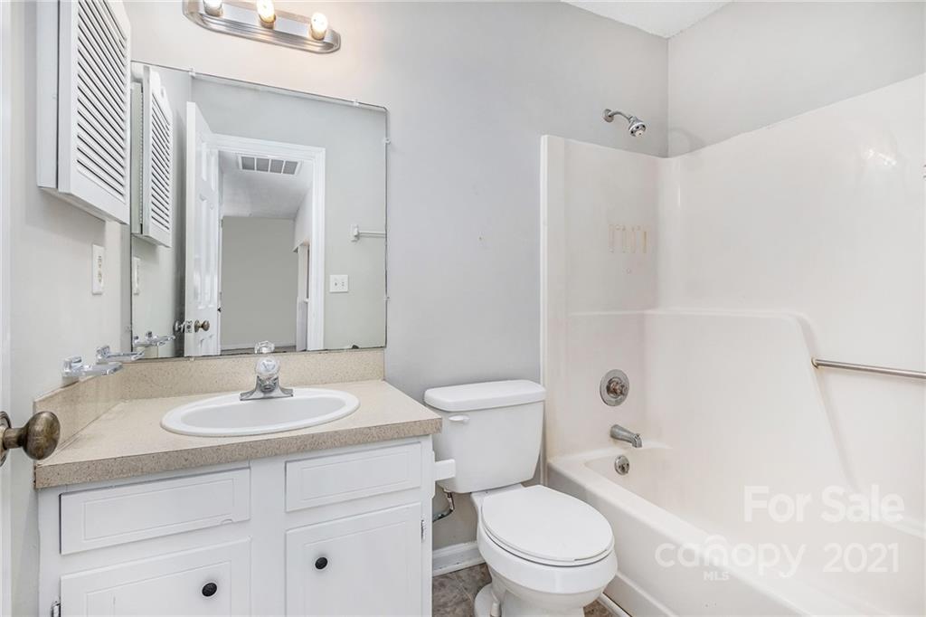 1400 Reid Harkey Road Matthews, NC 28105 - Photo 16 of 19 Gallery Image 16
