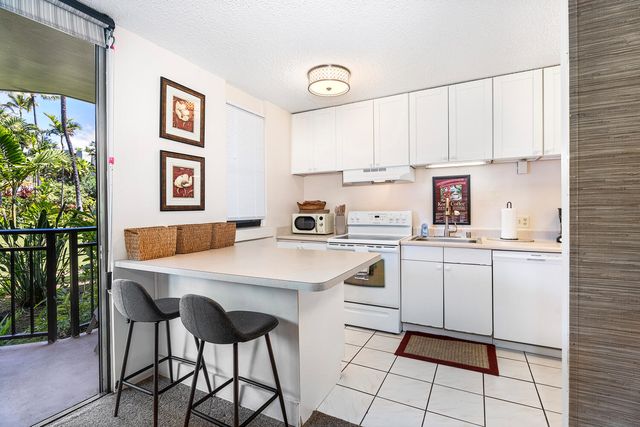 $260,000 | 75-6026 Alii Drive, Unit 2102, Kailua-Kona, HI 96740