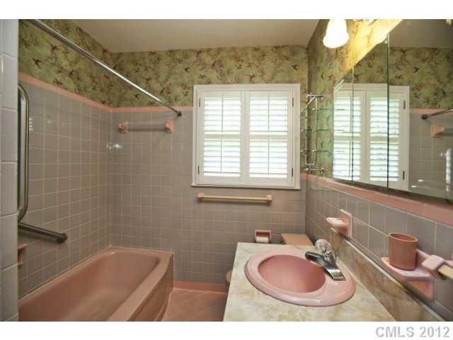 5544 Robinhood Road, Unit 5 Charlotte, NC 28211 - Photo 11 of 16 Gallery Image 11