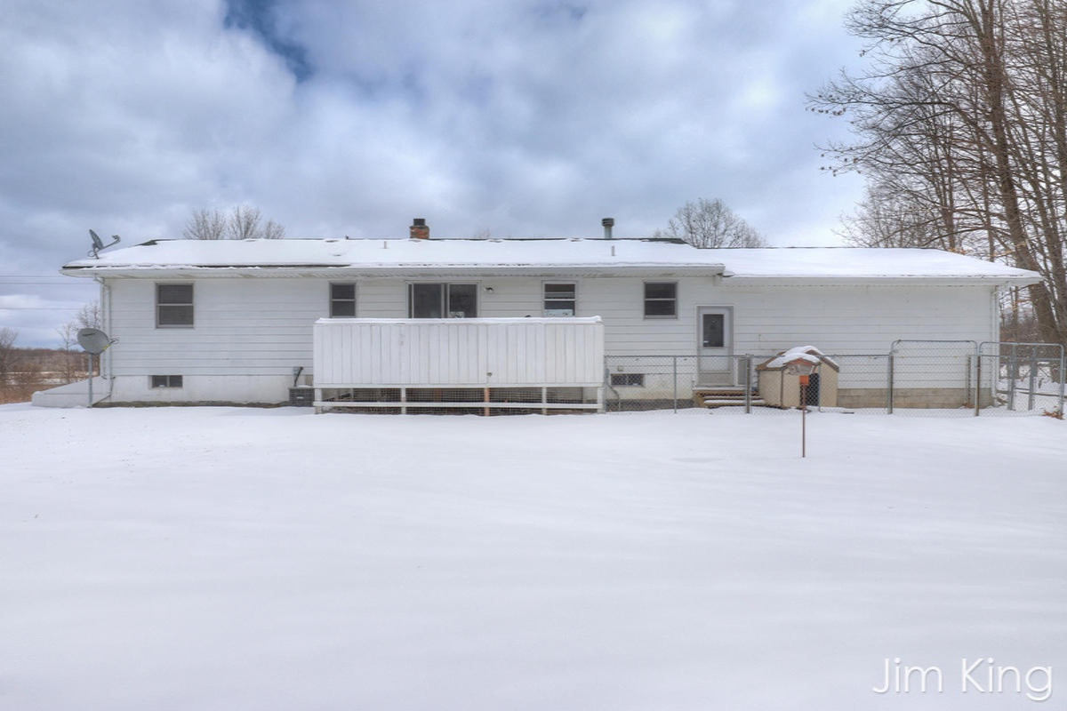 11893 North Bailey Road Morley, MI 49336 - Photo 23 of 38 23