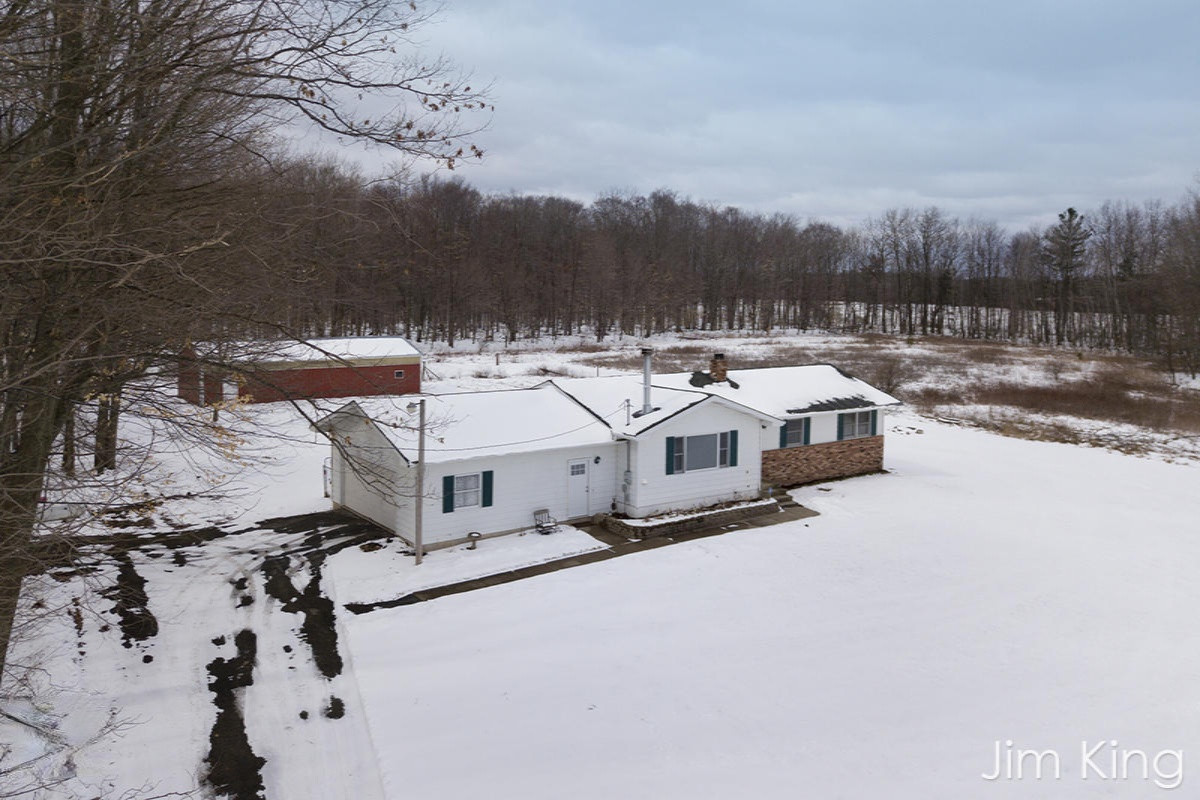 11893 North Bailey Road Morley, MI 49336 - Photo 30 of 38 30