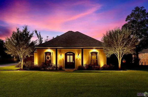 $499,950 | 8788 Wyeth Drive, Denham Springs, LA 70706