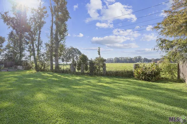 $554,500 | 8788 Wyeth Drive, Denham Springs, LA 70706