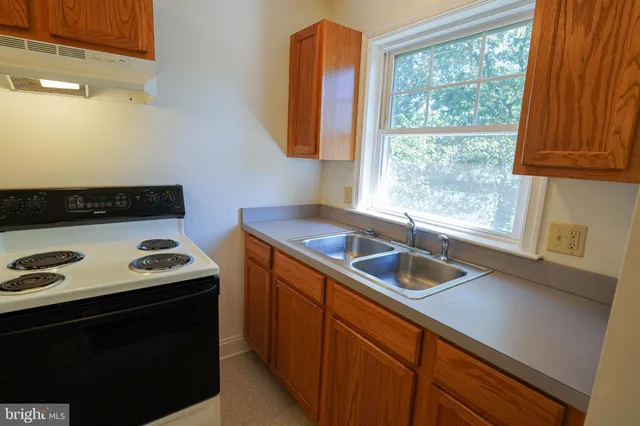$1,195 | 800 Travers Street, Unit 10, Cambridge, MD 21613