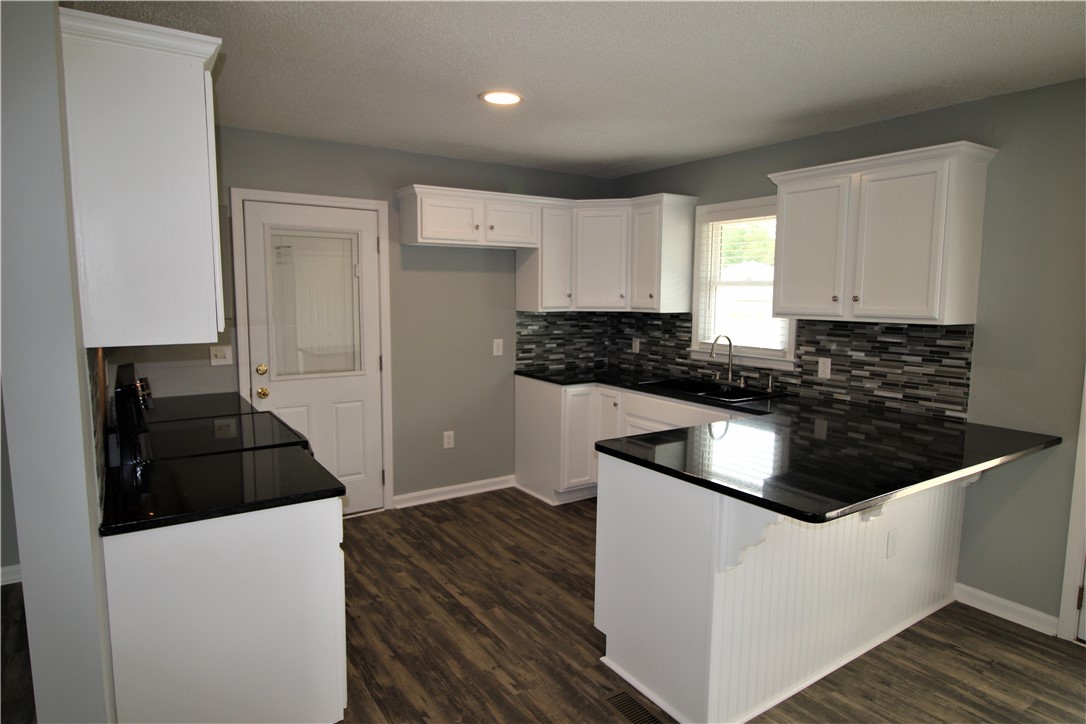 1422 East Calhoun Street Anderson, SC 29621 - Photo 7 of 41