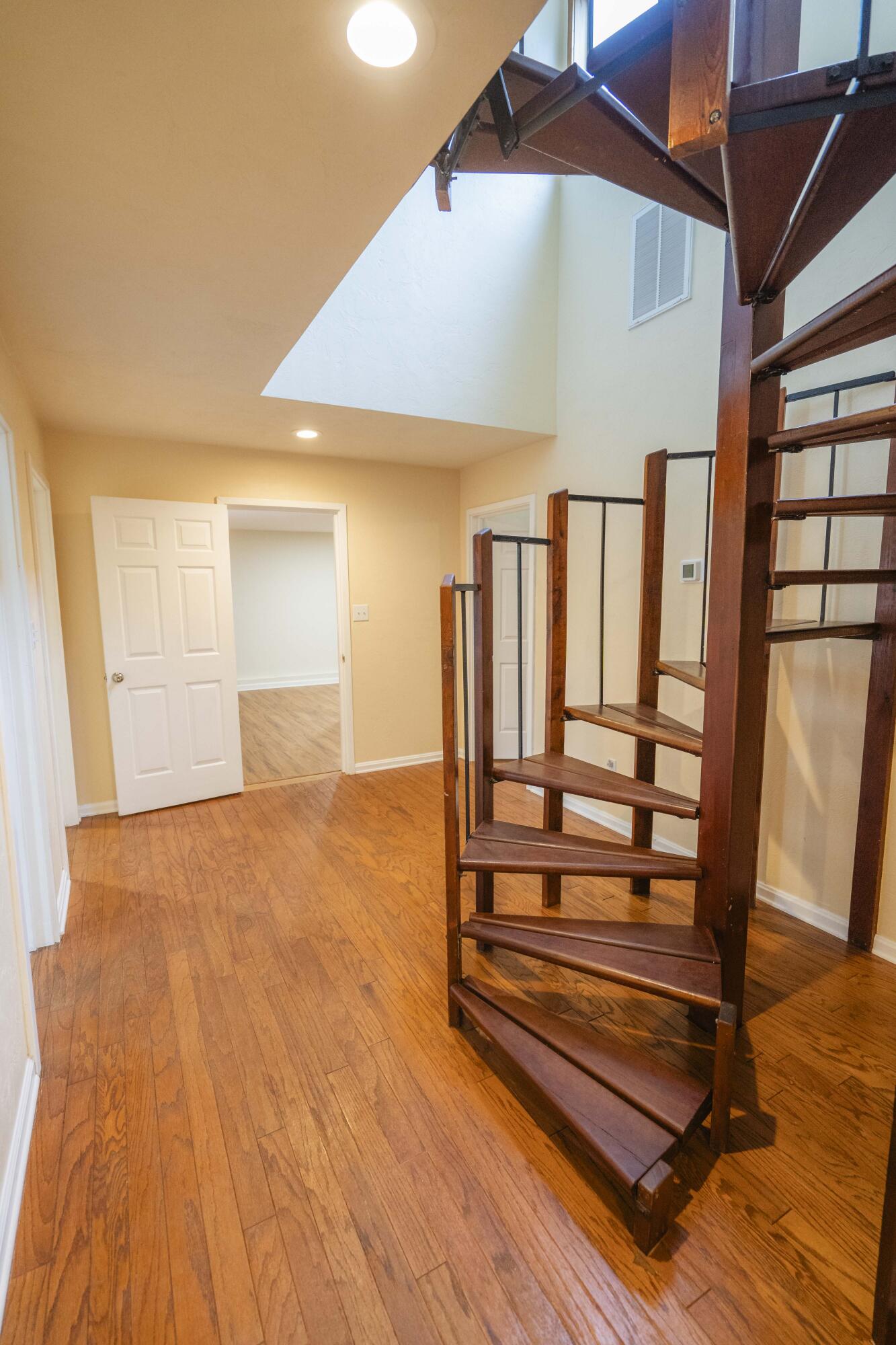 6611 Crooked Creek Road Tallahassee, FL 32311 - Photo 28 of 50 a view of entryway with wooden floor