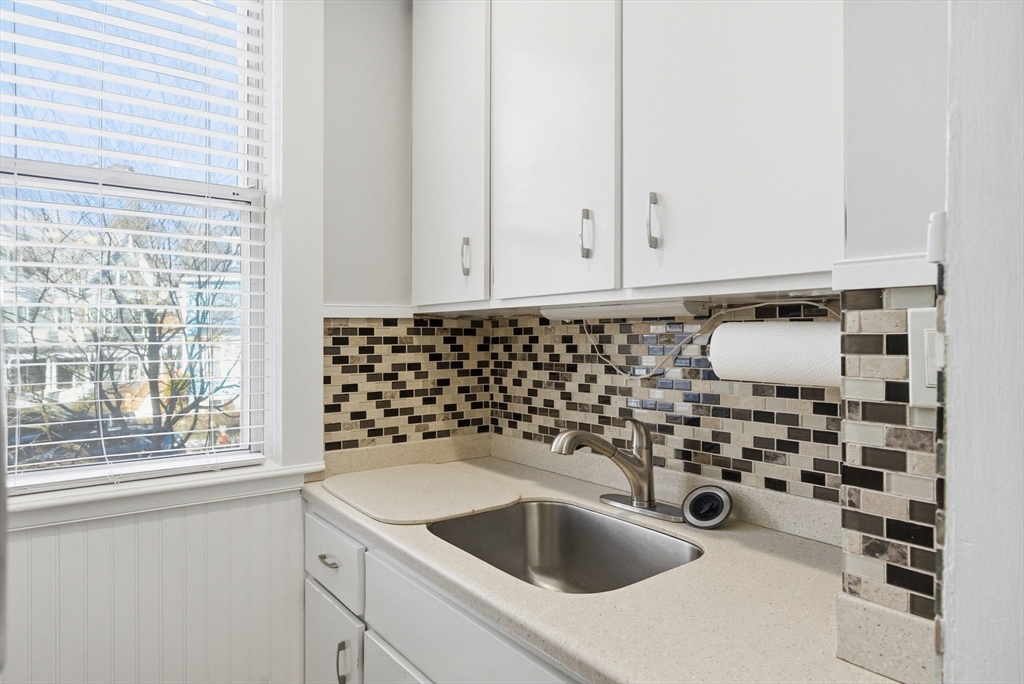 23 Olmstead Street, Unit 1 Boston, MA 02130 - Photo 11 of 34