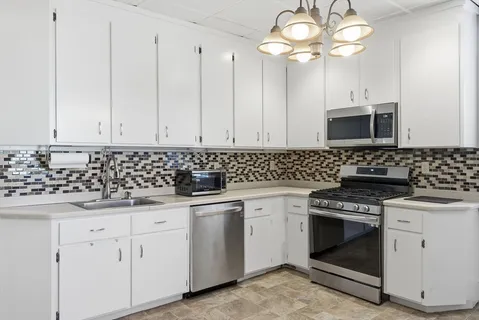 $2,900 | 23 Olmstead Street, Unit 1, Boston, MA 02130