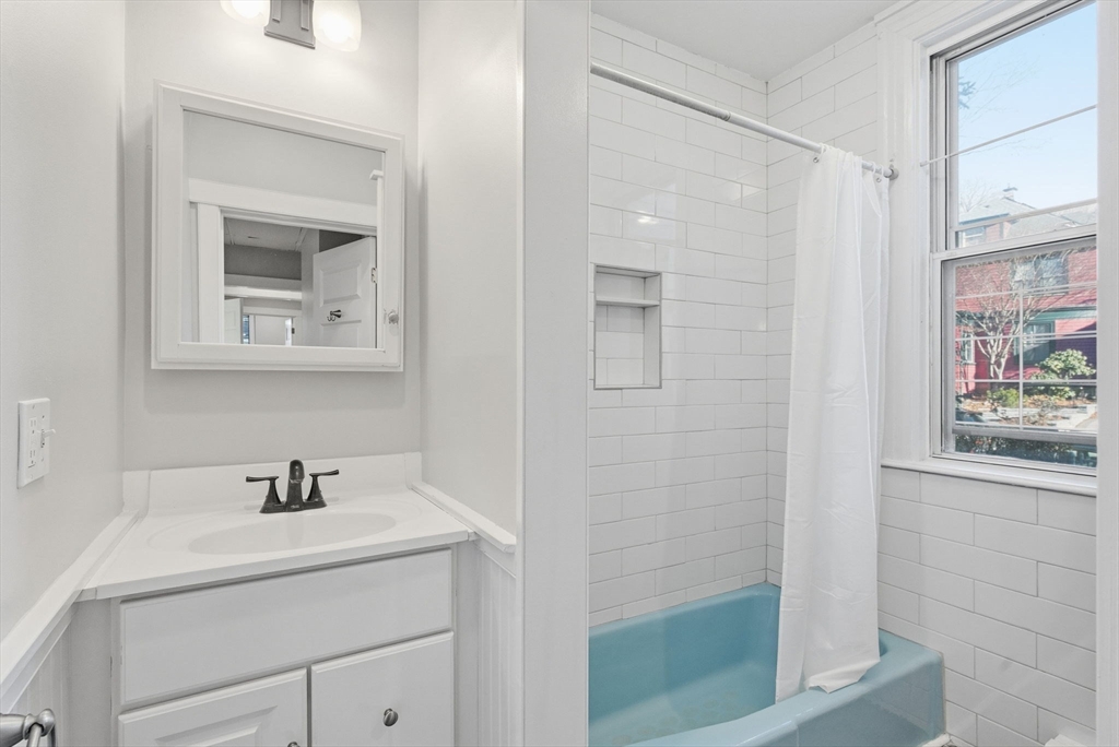 23 Olmstead Street, Unit 1 Boston, MA 02130 - Photo 18 of 34