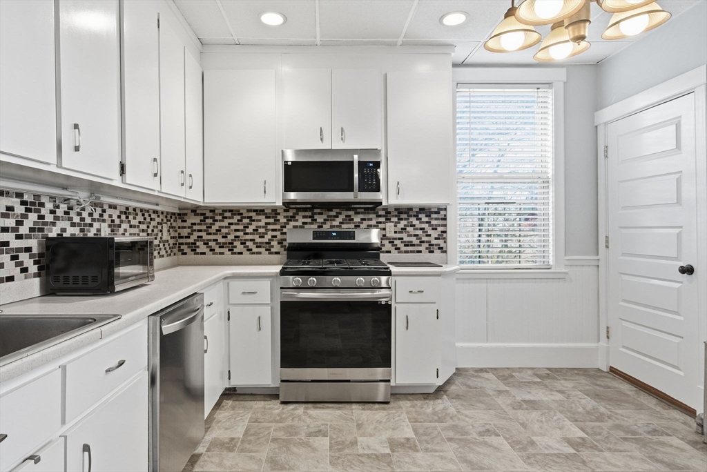 23 Olmstead Street, Unit 1 Boston, MA 02130 - Photo 9 of 34