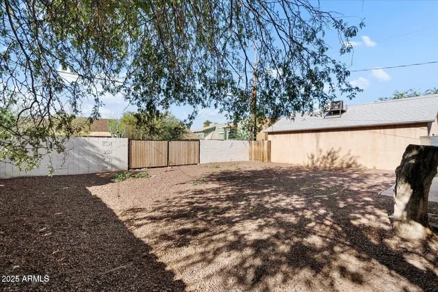 $900 | 126 North 10th Avenue, Unit 2, Phoenix, AZ 85007