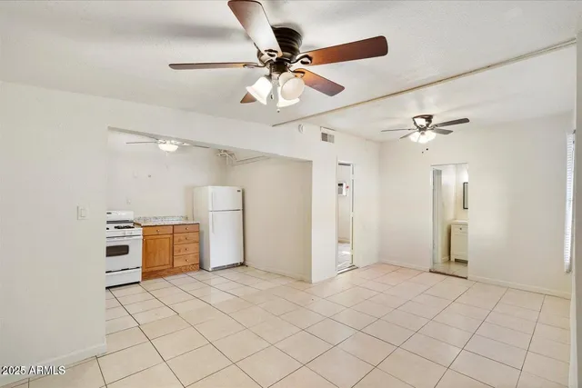 $900 | 126 North 10th Avenue, Unit 2, Phoenix, AZ 85007