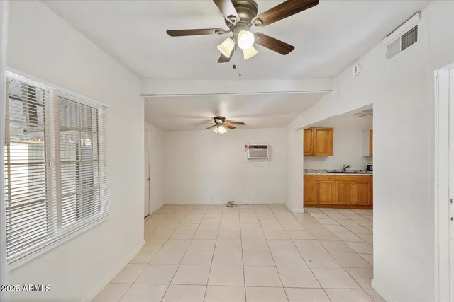 $900 | 126 North 10th Avenue, Unit 2, Phoenix, AZ 85007