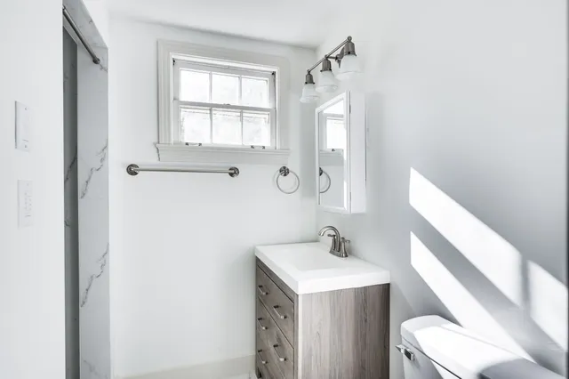 $5,850 | 4003 Sunnybrook Drive, Nashville, TN 37205