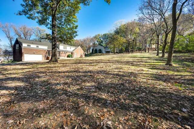 $5,850 | 4003 Sunnybrook Drive, Nashville, TN 37205