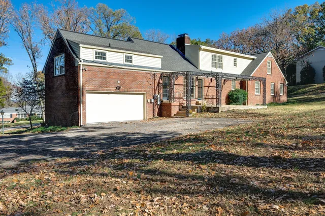 $5,850 | 4003 Sunnybrook Drive, Nashville, TN 37205