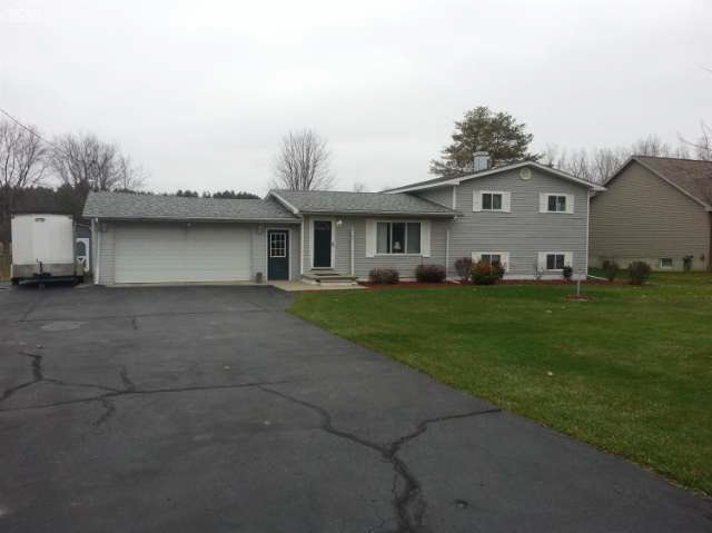 7461 East Potter Road Davison, MI 48423 - Photo 1 of 12 20457323.JPG