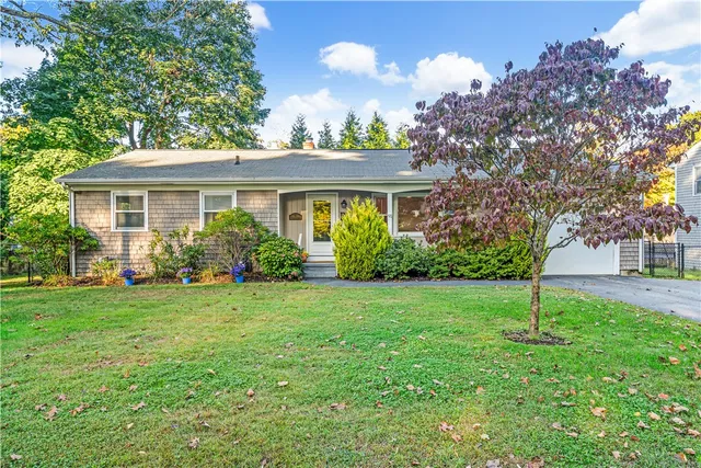 $660,000 | 91 Prospect Street, Barrington, RI 02806