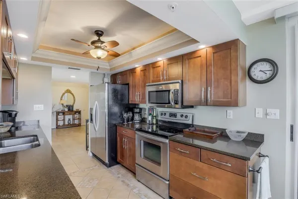 $8,000 | 21 Bluebill Avenue, Unit B401, Naples, FL 34108