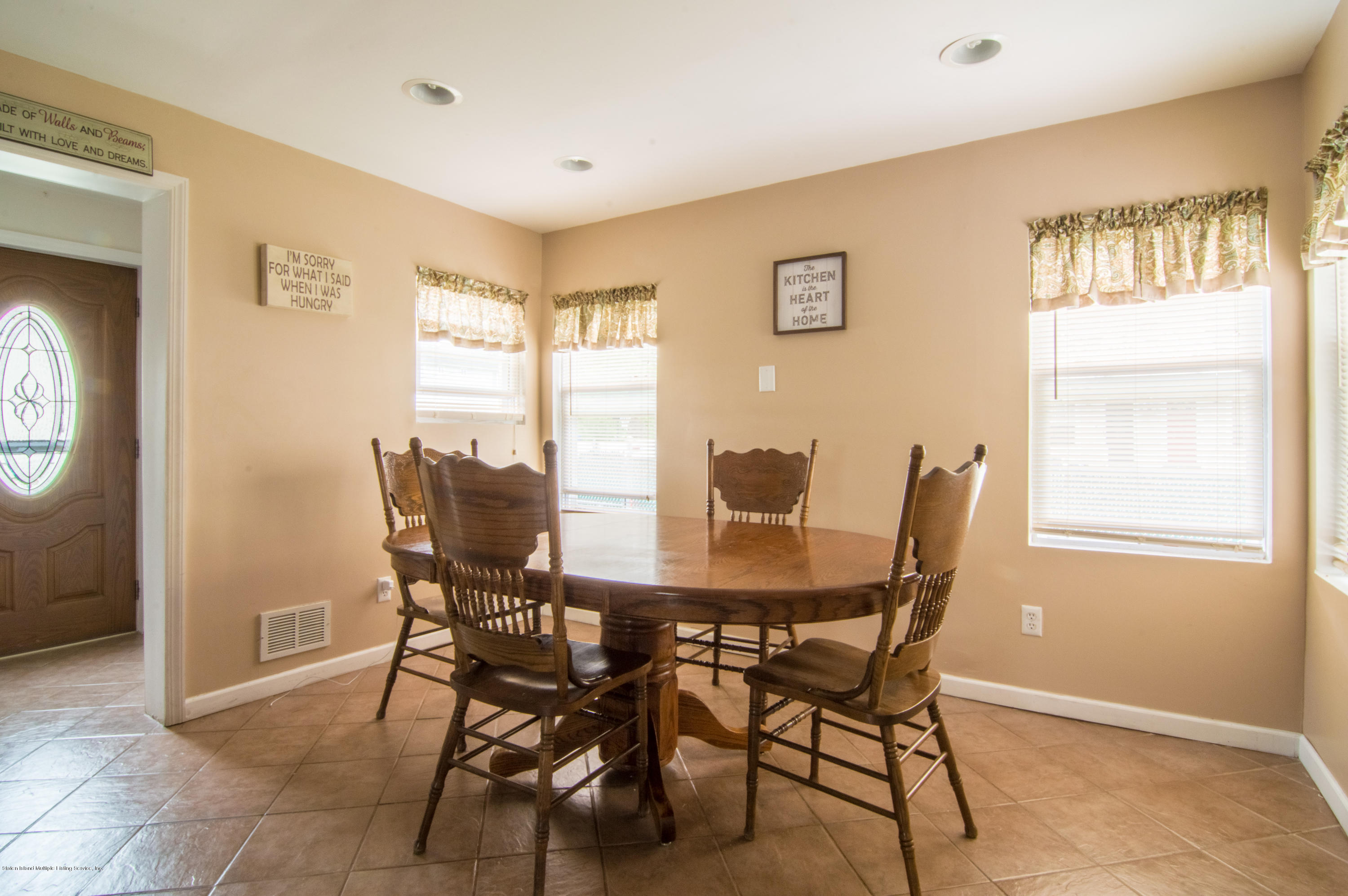 309 Harbor Road Staten Island, NY 10303 - Photo 11 of 17 309 Harbor Road-16