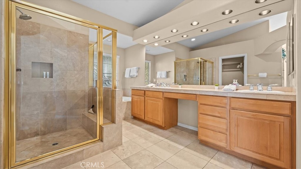 71569 Sahara Road Rancho Mirage, CA 92270 - Photo 17 of 51 Primary Suite Bath