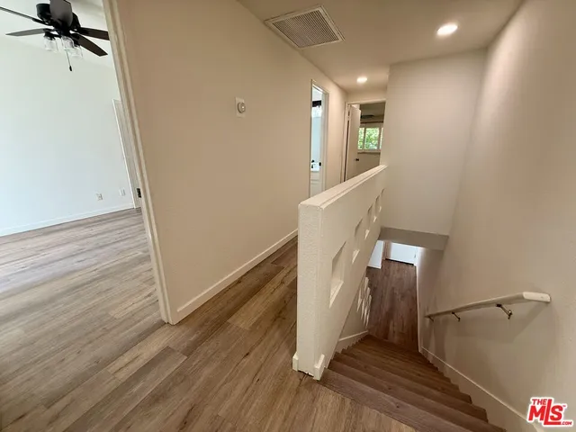 $3,850 | 10215 Variel Avenue, Unit 25, Chatsworth, CA 91311