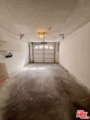 $3,850 | 10215 Variel Avenue, Unit 25, Chatsworth, CA 91311