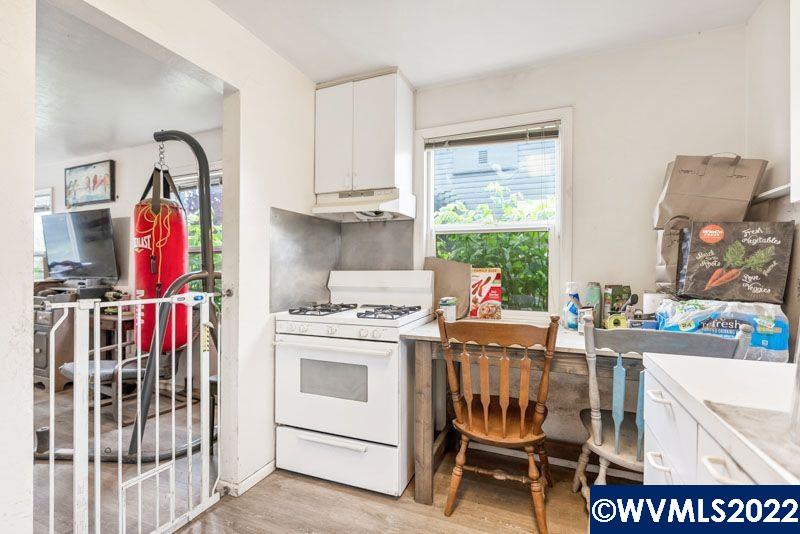 1114 Southwest Calapooia Street Albany, OR 97321 - Photo 8 of 40