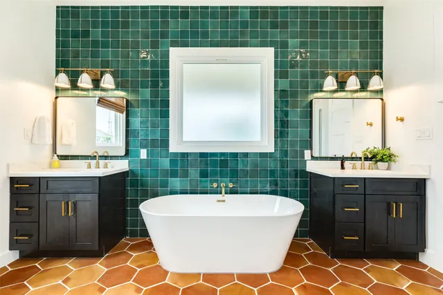 $699,900 | 13010 Buccaneer Parkway, Freeport, TX 77541