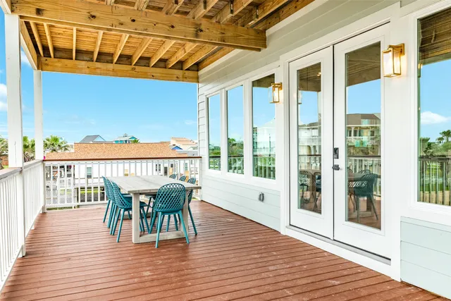 $699,900 | 13010 Buccaneer Parkway, Freeport, TX 77541