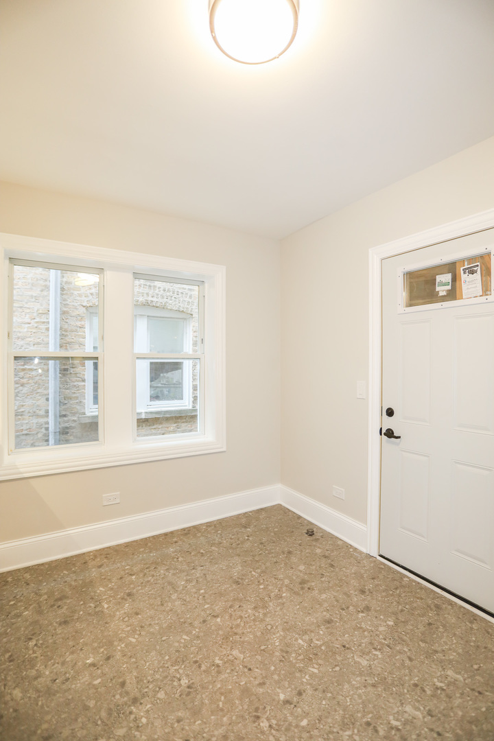 6418 North Richmond Street, Unit 2A Chicago, IL 60645 - Photo 3 of 16