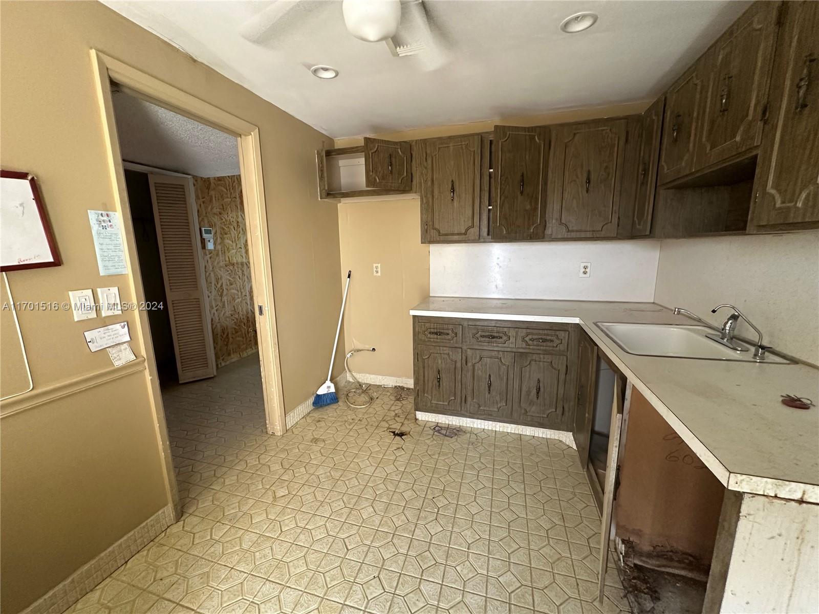 3080 North Course Drive, Unit 602 Pompano Beach, FL 33069 - Photo 5 of 23
