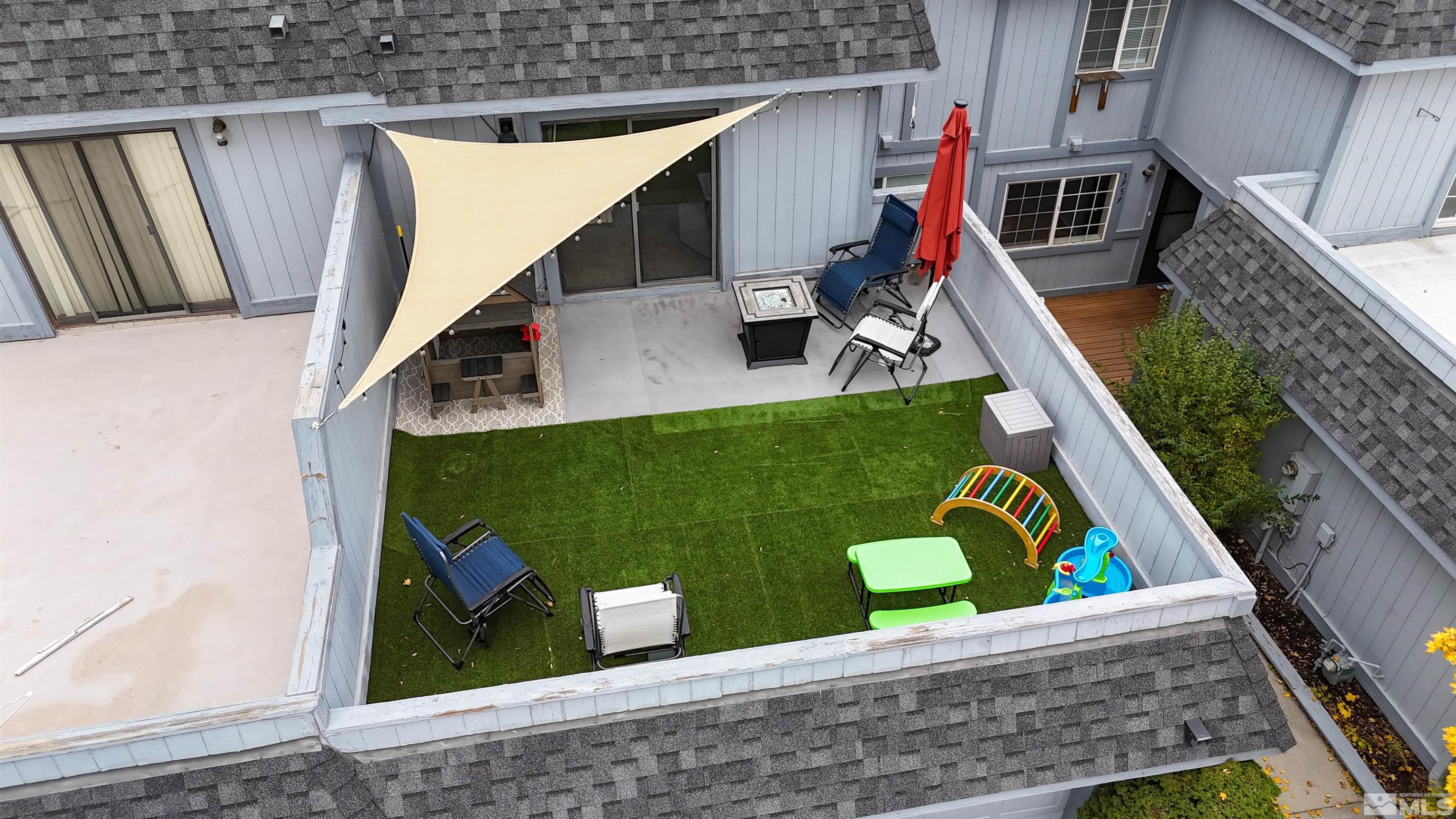 3961 Kings Row Reno, NV 89503 - Photo 22 of 25 a view of entryway