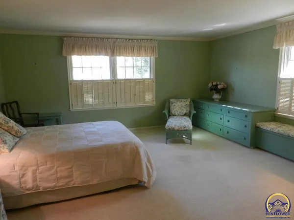 $320,000 | 2761 Southwest Plass Avenue, Topeka, KS 66611